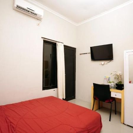 Dparagon Pamela 3 Hostel Γιογκιακάρτα Εξωτερικό φωτογραφία